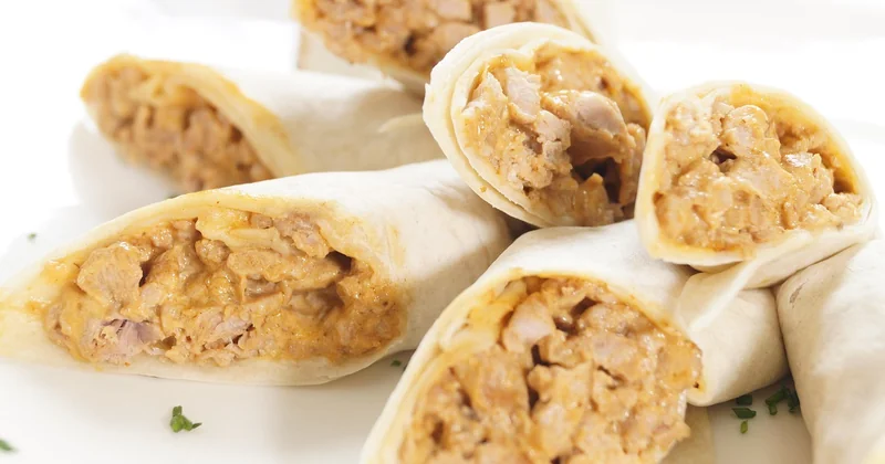 Garnitures et montage : le moment où le taco devient un repas