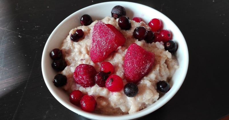 Crumble aux fruits rouges et avoine : la recette qui change tout